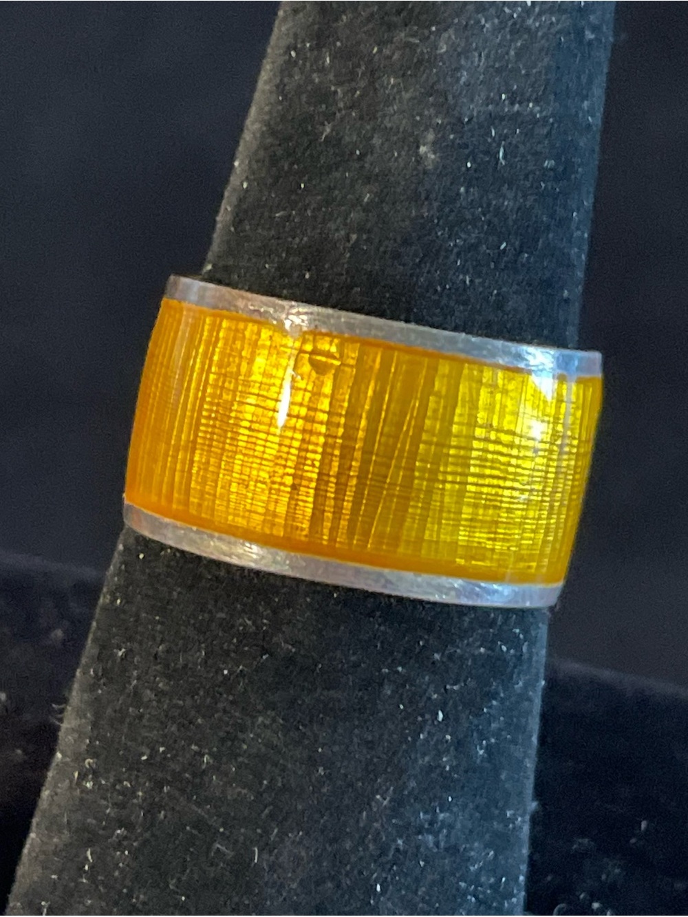 Vintage Siam Sterling Silver Solid Yellow Enamel Band Ring Size 7.5 Signed. Rare